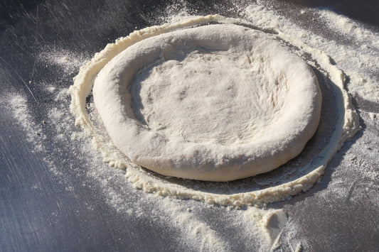 Pizzadeeg maken: Het complete recept en de slimme shortcut.